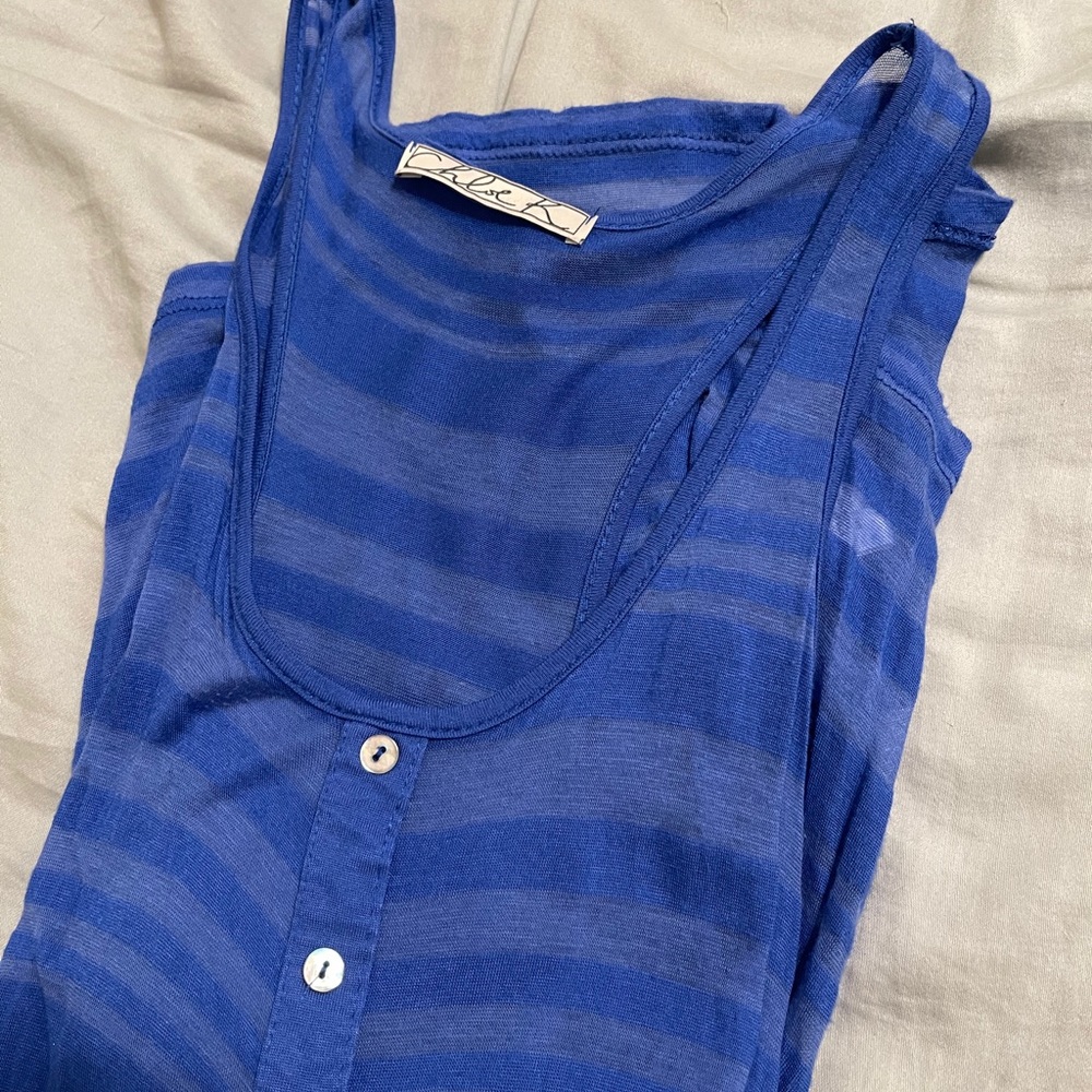 Tank top.